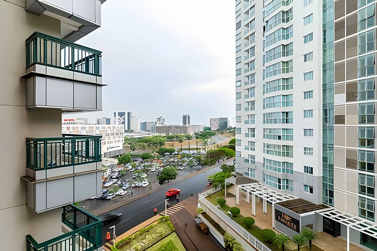 V614 Flat vision moderno. Até 4 hóspedes.