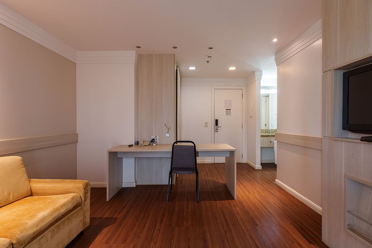 Flat moderno mercure líder 2