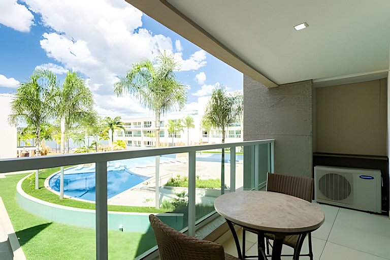 Flat de luxo com vista pro lago