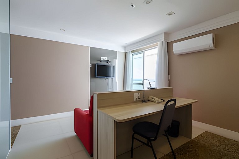 Flat moderno 15° Mercure líder.