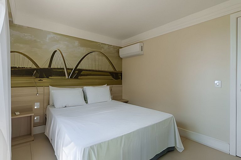 Flat moderno 15° Mercure líder.