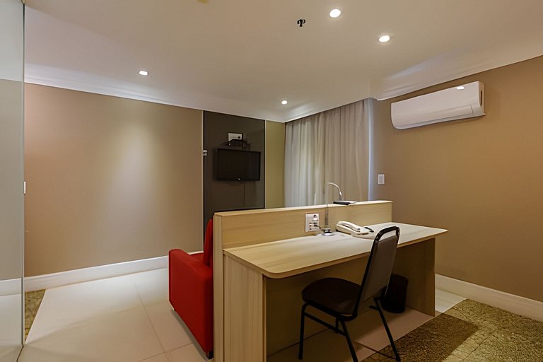 Flat moderno 15° Mercure líder.