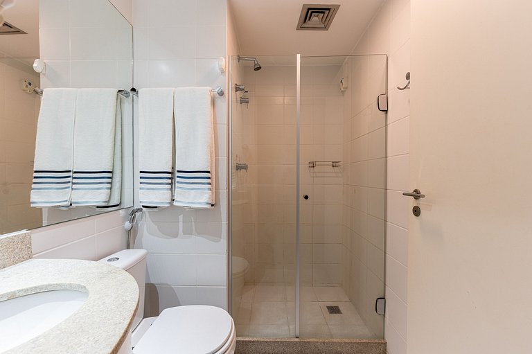 V1421 flat moderno Hotel Vision + garagem.