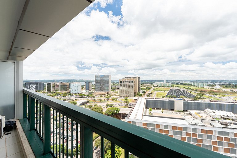 Flat com vista extraordinária 15º + garagem.