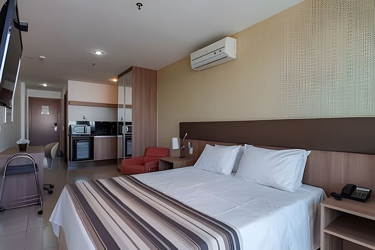 Flat moderno Hotel Athos Bulcão.