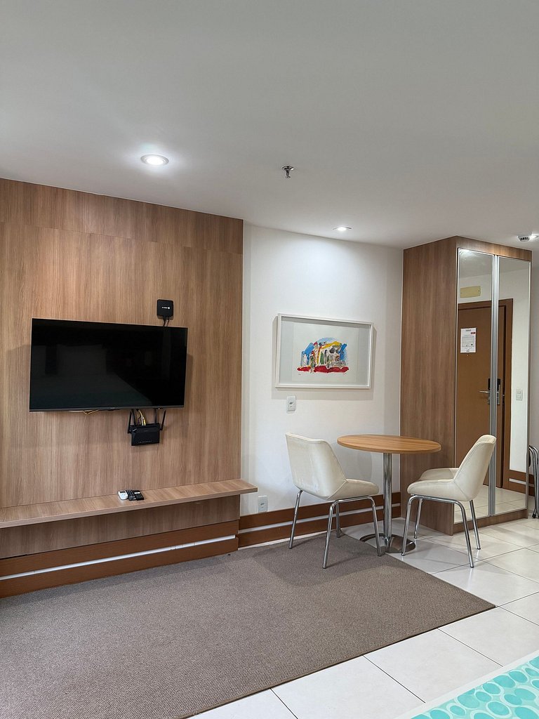 Flat moderno Hotel Athos Bulcão 10°