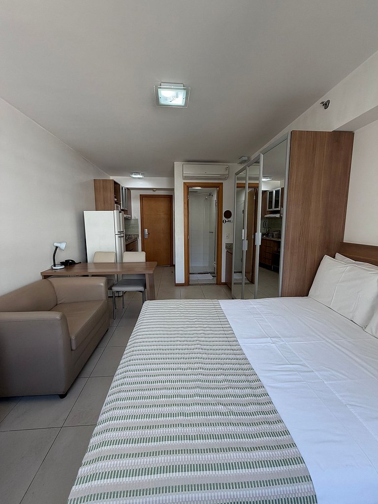 Flat hotel Saint Moritz + vaga de garagem.