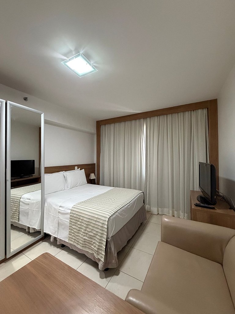 Flat hotel Saint Moritz + vaga de garagem.